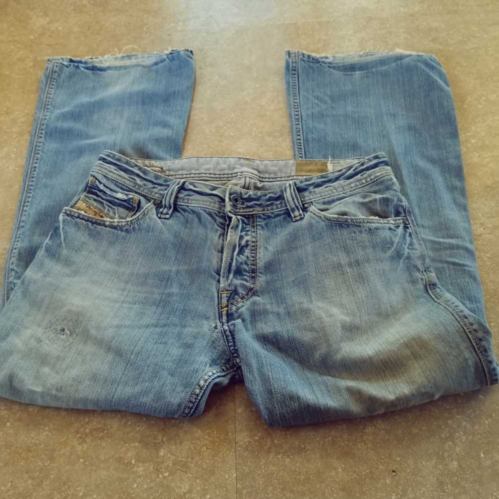 Diesel Industries Italian Made Bootcut Blue Jeans Size 27 Denim distressed
